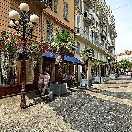 Отель Paradis