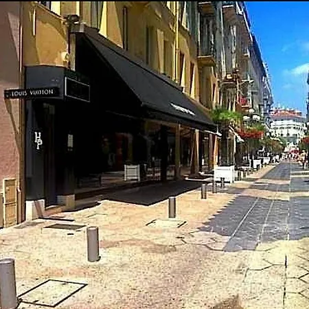 Отель Paradis